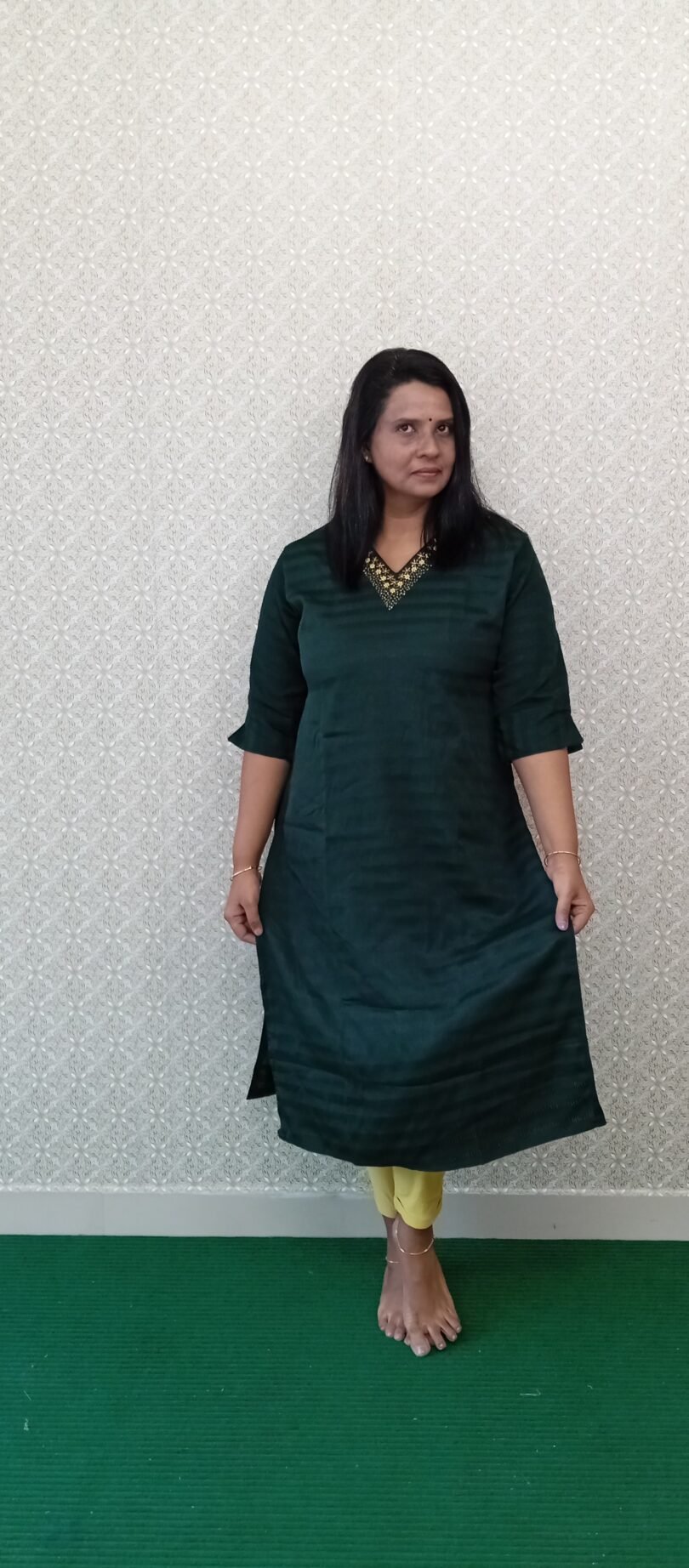 BOTTLE GREEN V-NECK HEAVY WORK- SAL002
