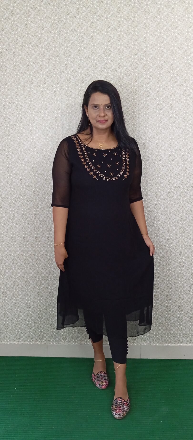 GEORGETTE BLACK HANDWORK- SAL006