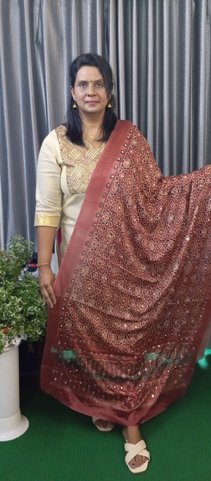 CHINON FABRIC DUPATTA MAROON- SAL015 - Image 2