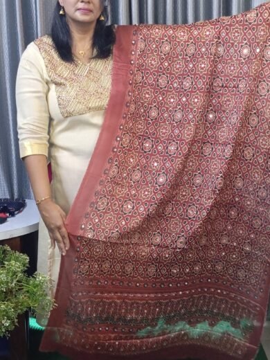 CHINON FABRIC DUPATTA MAROON- SAL015