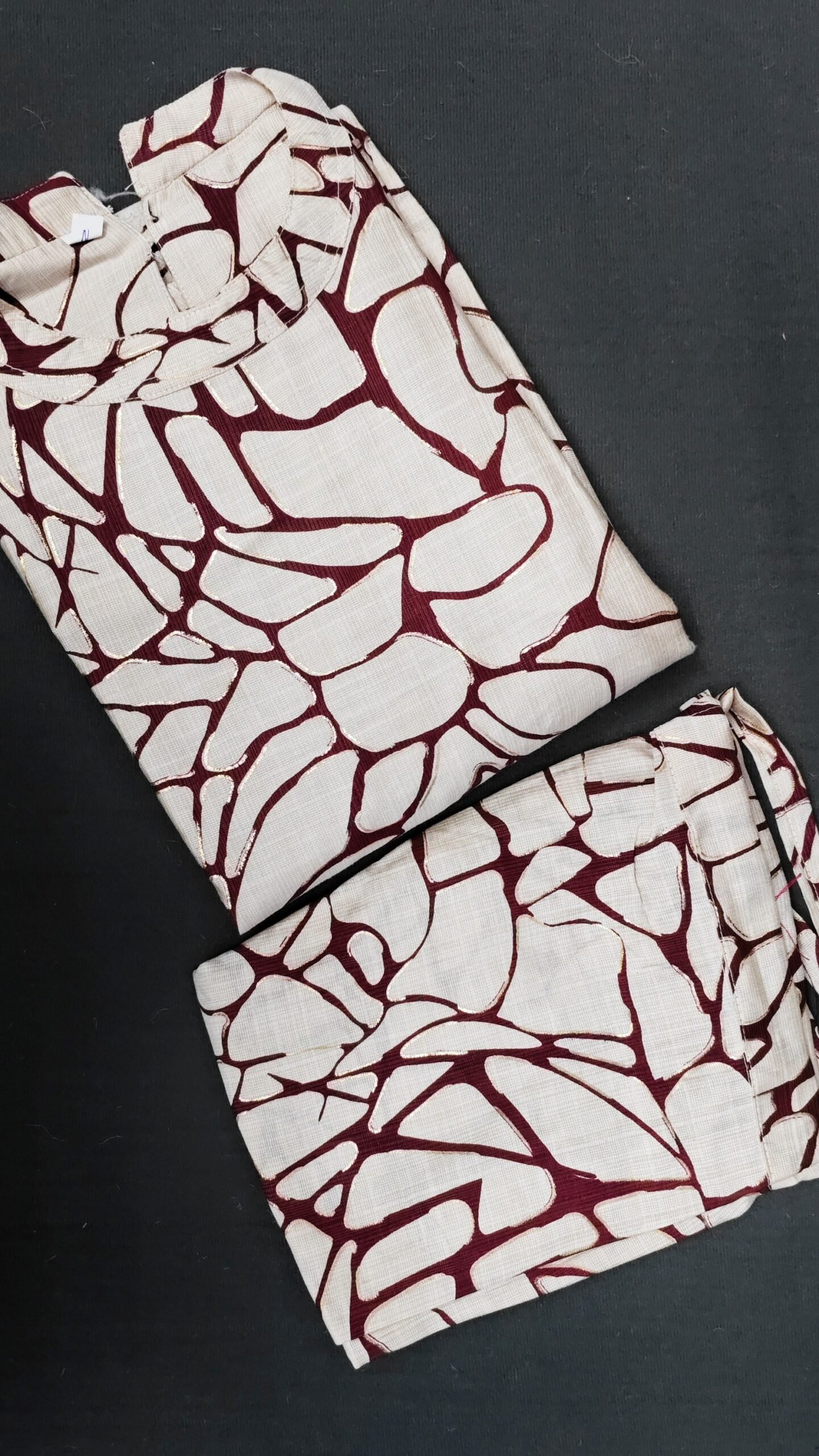 VETICAN SILK TWO PIECE SET - SAL554 - Image 3