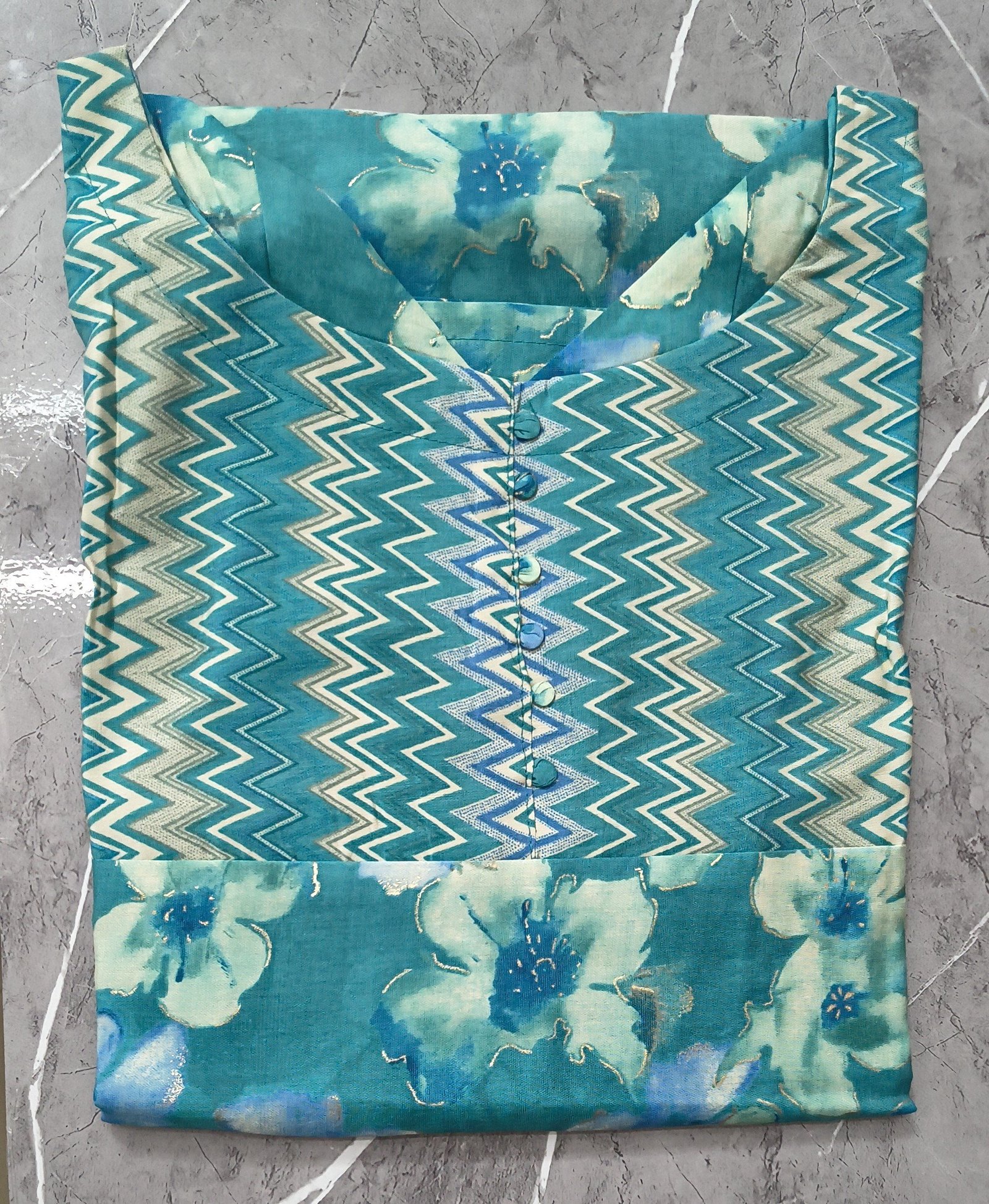 MASLIN SLITTED KURTI - SAL582 - Image 2